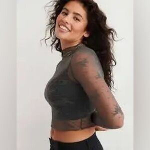 Aerie Lace Up Long sleeve | Medium